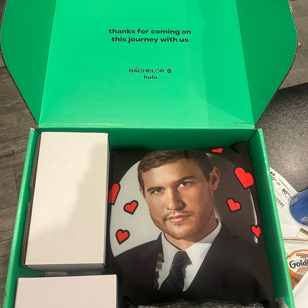 The Bachelor Hulu Gift Box w/ a Pillow, 2 Wine‎ Glasses, Drama Button, Chocolate